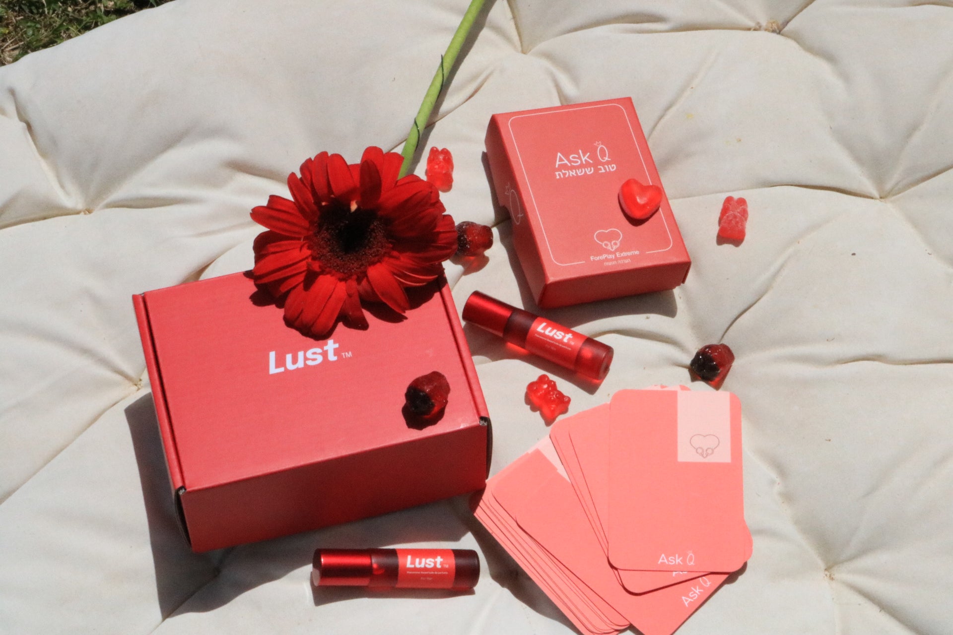 Couple + AskQ Pack
